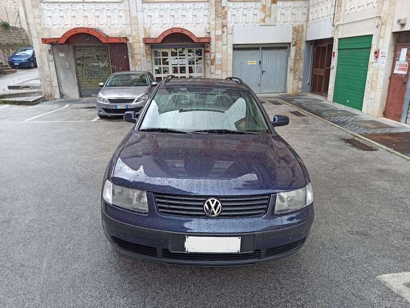 Usato 1998 VW Passat 1.9 Diesel 110 CV (2.000 €)