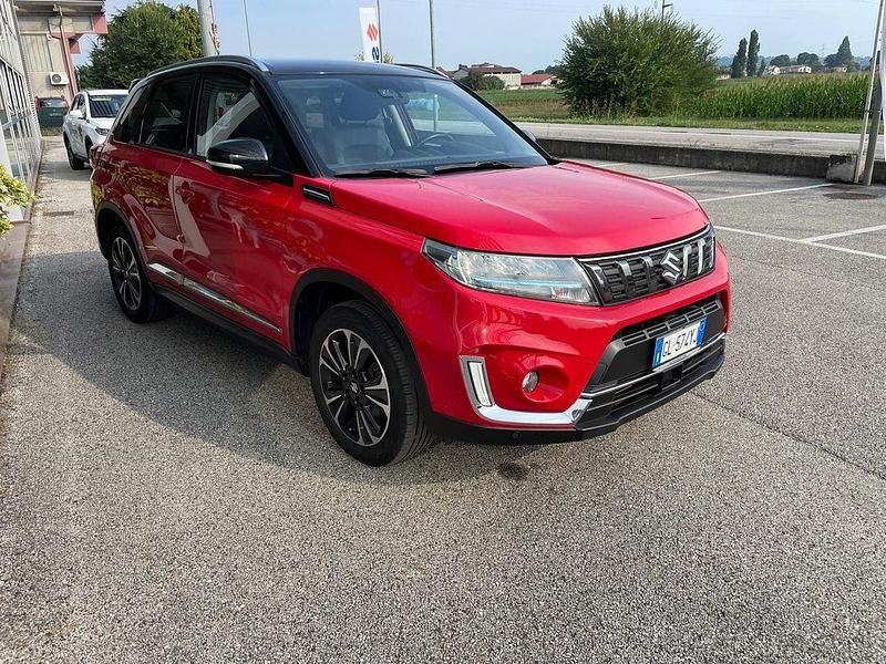 Usata Suzuki Vitara 129 CV (94 kW) 2022 Rosso SUV