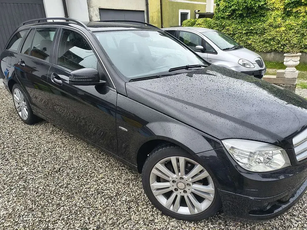 Usata Mercedes 220 170 CV (125 kW) 2010