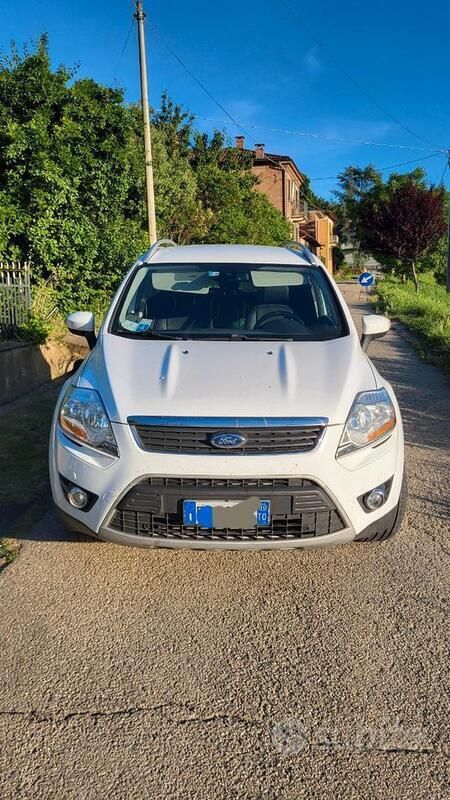 Usata Ford Kuga 163 CV (119 kW) 2011 Bianco SUV