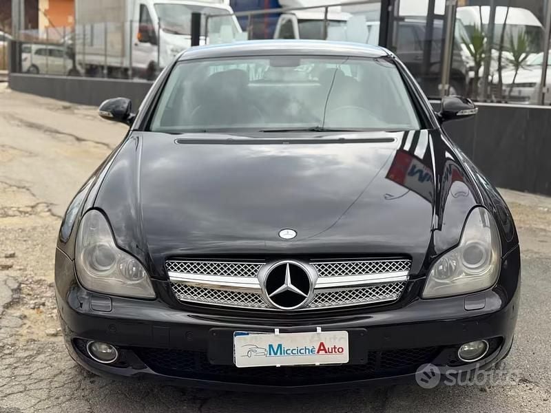 Usata Mercedes CLS320 224 CV (164 kW) 2006 Grigio Berlina