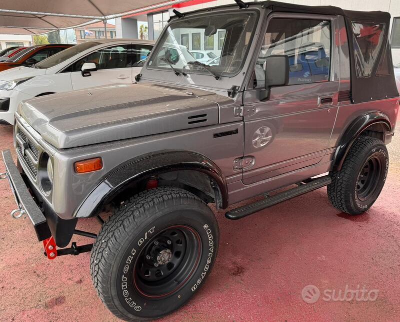 Usato 1989 Suzuki Samurai Benzin (15.500 €)