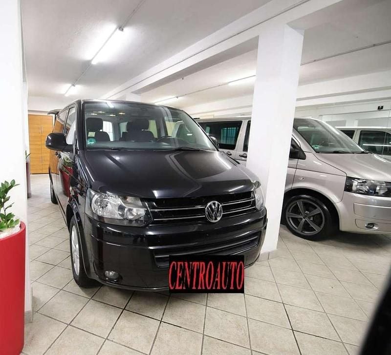 Nero Usata 2013 VW Multivan Highline Furgone | 22.999 € (Buon prezzo) - Immagine 1/4