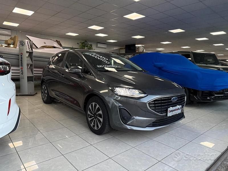 Usata Ford Fiesta Titanium 75 CV (55 kW) 2023 Grigio Berlina