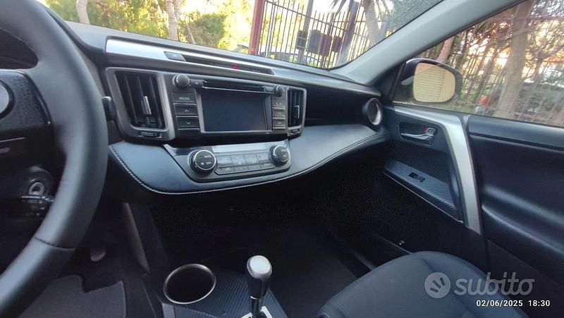 Usata Toyota RAV4 150 CV (110 kW) 2013 Grigio SUV