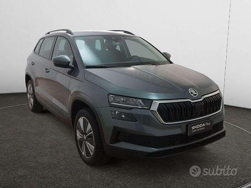 Usata Skoda Karoq Executive 110 CV (80 kW) 2022 Grigio SUV