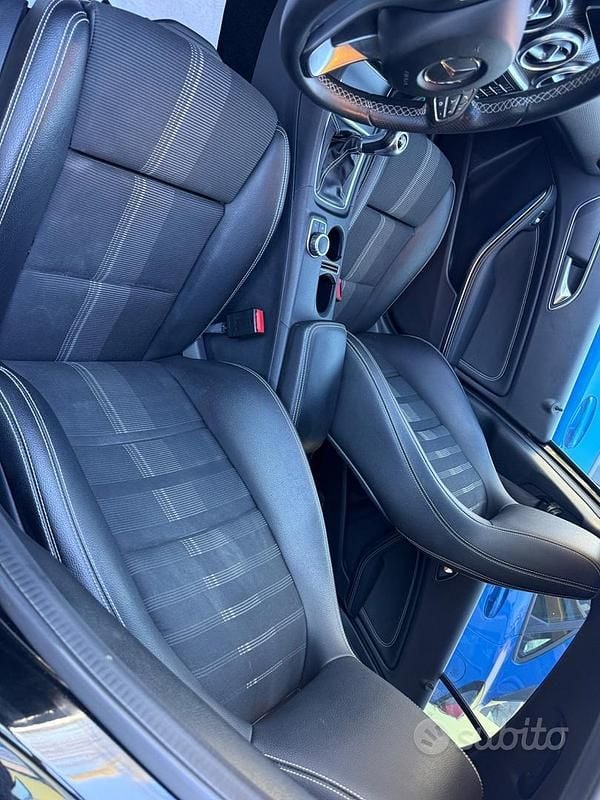 Occasion Mercedes A200 136 ch (100 kW) 2017 Noir Berline