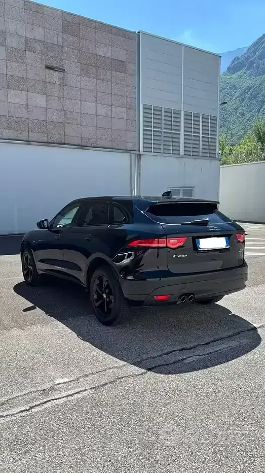 Usata Jaguar F-Pace R-Sport 180 CV (132 kW) 2018 SUV