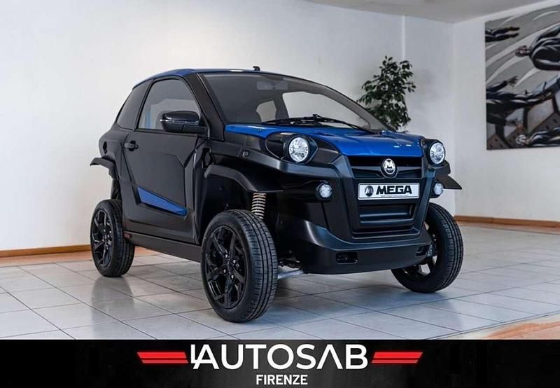 Nuova Aixam Scouty R Evo 2026 Blu Utilitaria