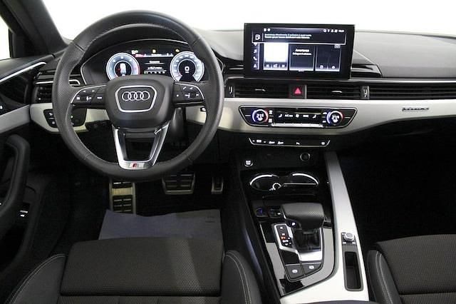 Usata Audi A4 S-Line 204 CV (150 kW) 2024 Blu/azzurro Station wagon