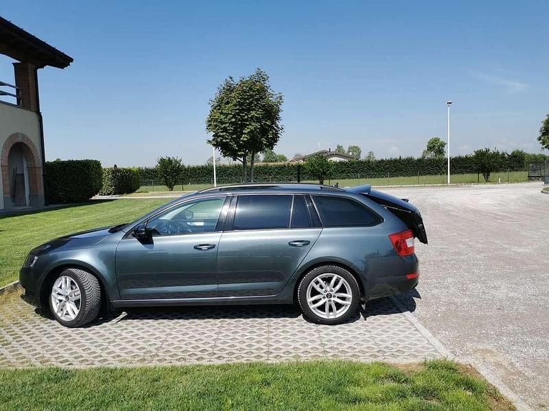 Usata Skoda Octavia Ambition 110 CV (80 kW) 2017 Station wagon