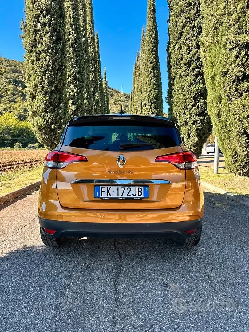 Usata Renault Scénic Bose Edition 131 CV (96 kW) 2017 Monovolume