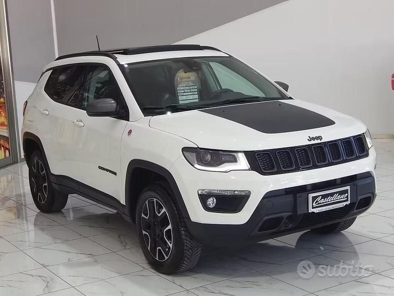 Usata Jeep Compass Trailhawk 170 CV (125 kW) 2020 Bianco SUV