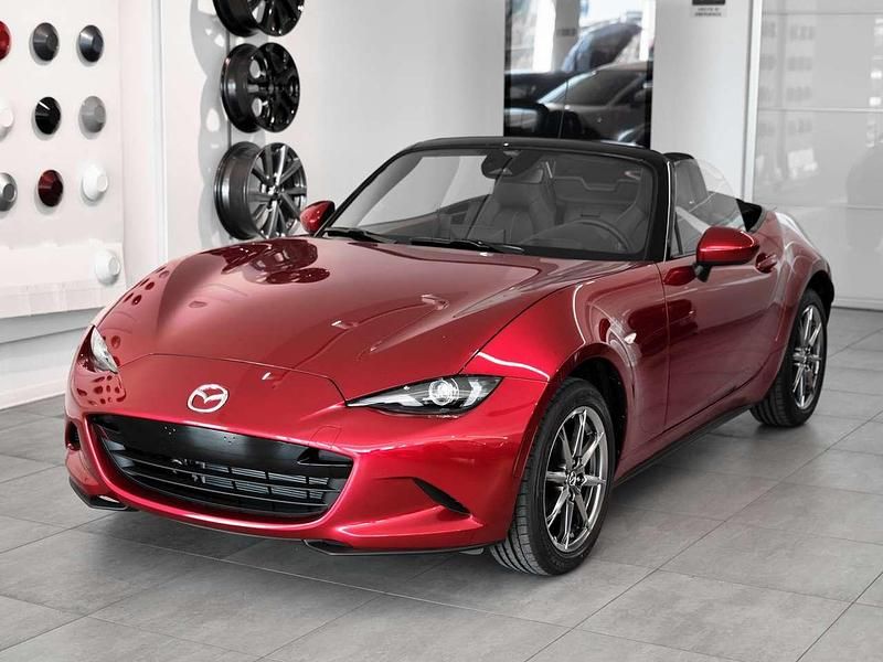 Nuova Mazda MX5 Exclusive-Line 132 CV (97 kW) 2025 Soul red Cabrio