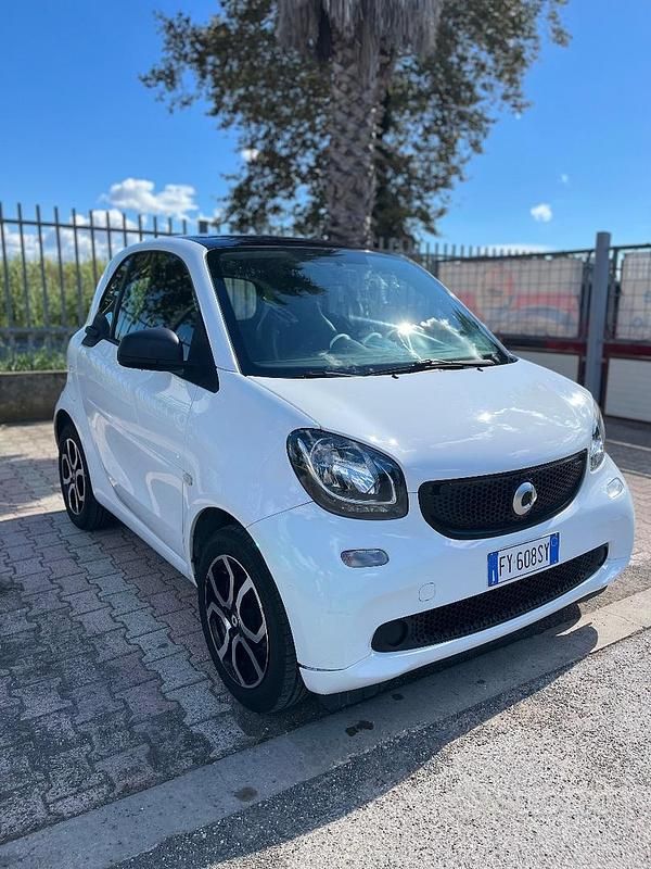 Usata 2016 Smart ForTwo Coupé Passion Due volumi | 8900 € (Buon prezzo) - Immagine 1/4
