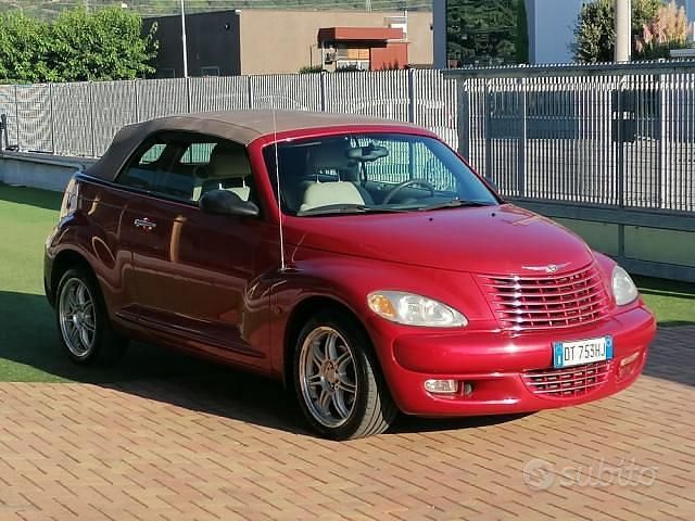 Usata Chrysler PT Cruiser 226 CV (166 kW) 2005 Rosso Cabrio