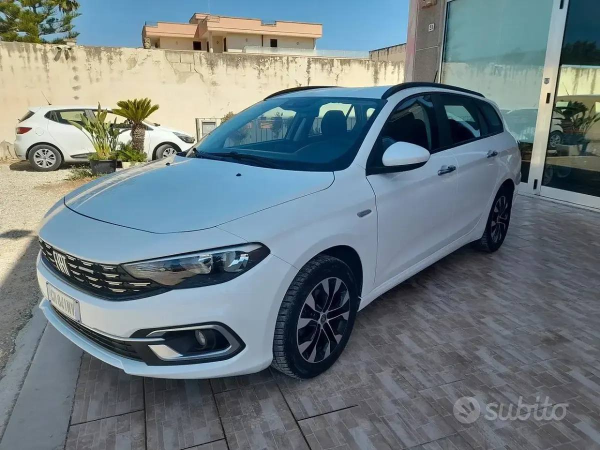 Usata Fiat Tipo 100 CV (73 kW) 2023 Bianco Station wagon