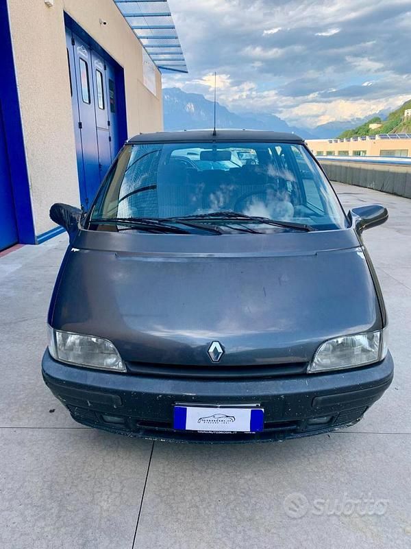 Usata Renault Espace 103 CV (75 kW) 1993 Grigio scuro metallizzato Monovolume