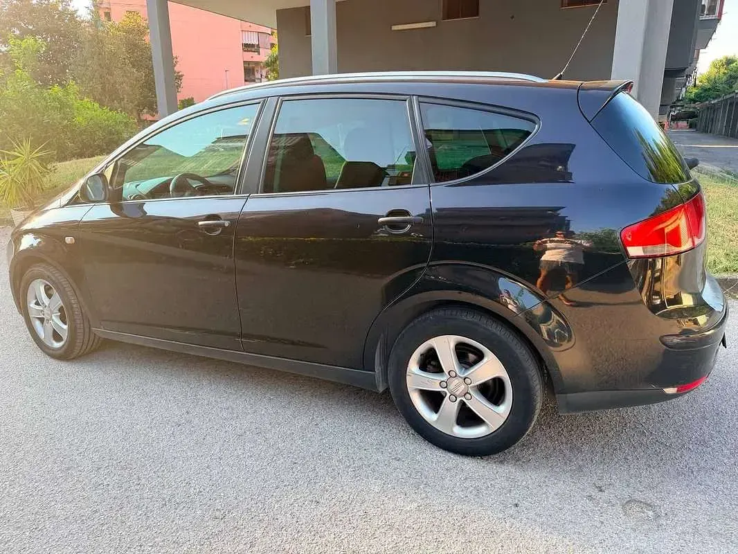 Usata Seat Altea XL Stylance 105 CV (77 kW) 2008 Nero Monovolume