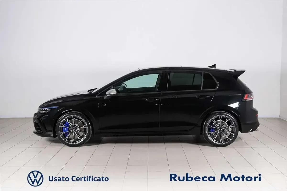 Nuova VW Golf VIII R 333 CV (244 kW) 2025 Nero Berlina