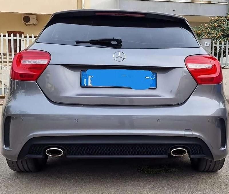 Usata Mercedes A160 109 CV (80 kW) 2015 Grigio Berlina