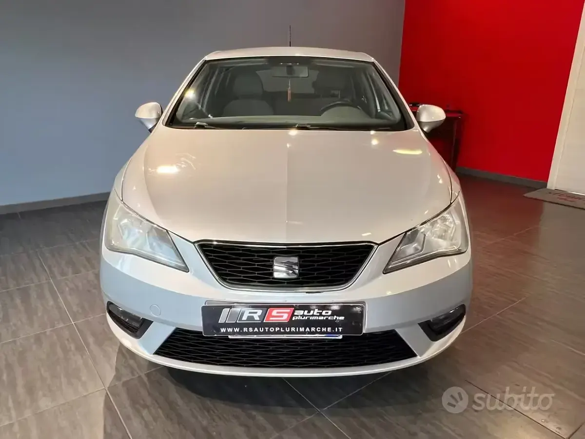Usata Seat Ibiza Style 75 CV (55 kW) 2014 Grigio Berlina