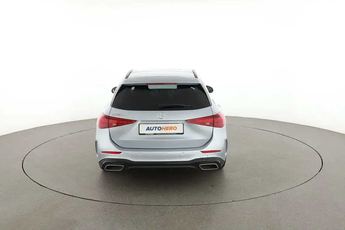 Usata Mercedes C220 AMG Line Premium 220 CV (161 kW) 2023 Argento Station wagon