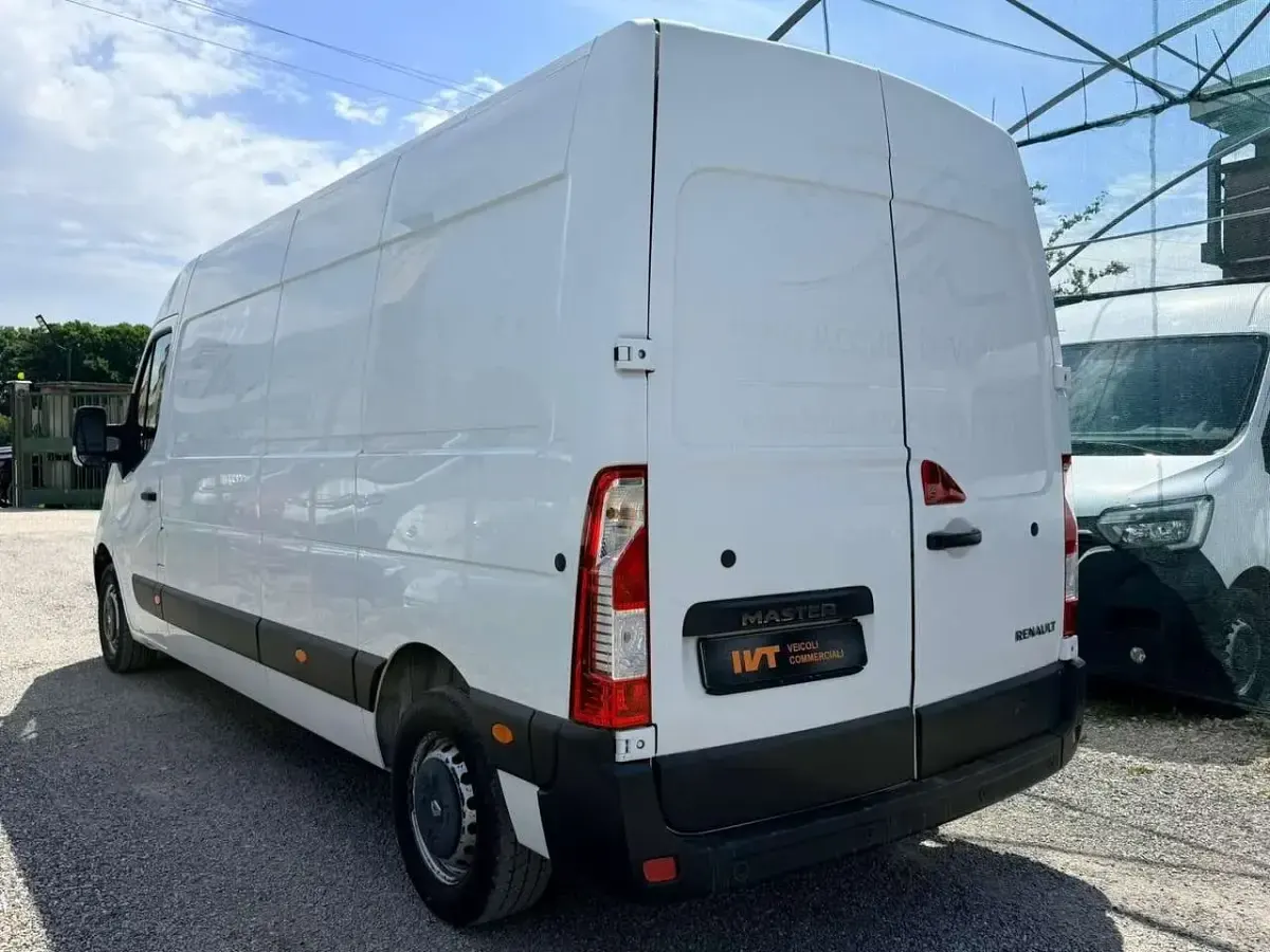 Usata Renault Master 131 CV (96 kW) 2019 Bianco Furgone
