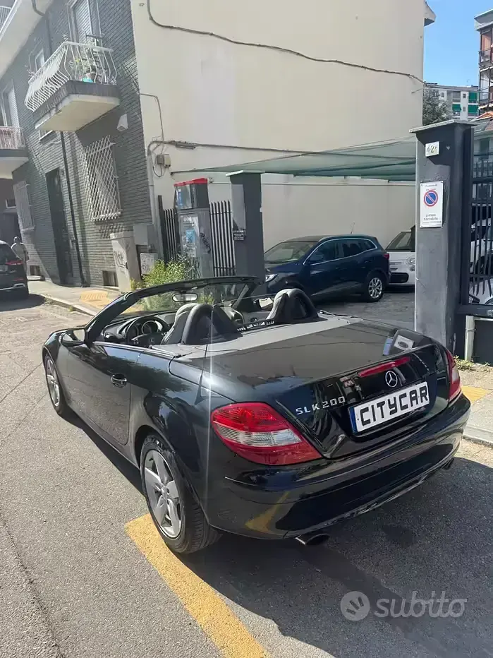 Usata Mercedes SLK200 163 CV (119 kW) 2006 Nero Cabrio