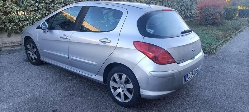 Usata Peugeot 308 109 CV (80 kW) 2009 Berlina