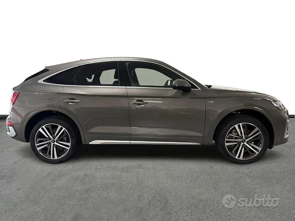 Usata Audi Q5 Sportback S-line plus 204 CV (150 kW) 2025 Grigio SUV