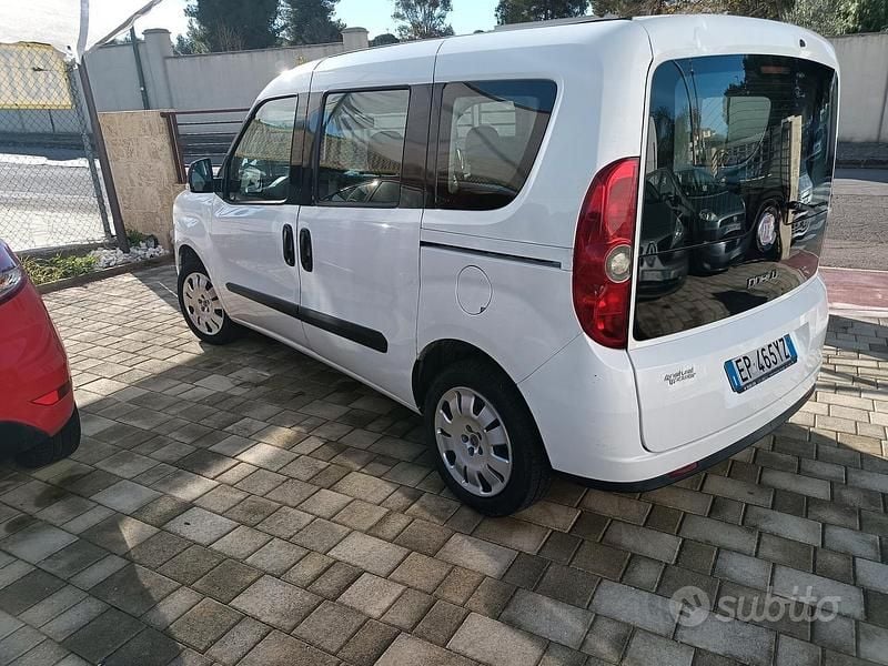 Usata Fiat Doblò Dynamic 120 CV (88 kW) 2013 Bianco Monovolume