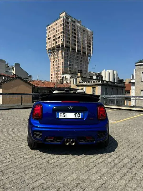 Usata Mini Cooper S Cabriolet Hype 192 CV (141 kW) 2018 Blu/azzurro Cabrio