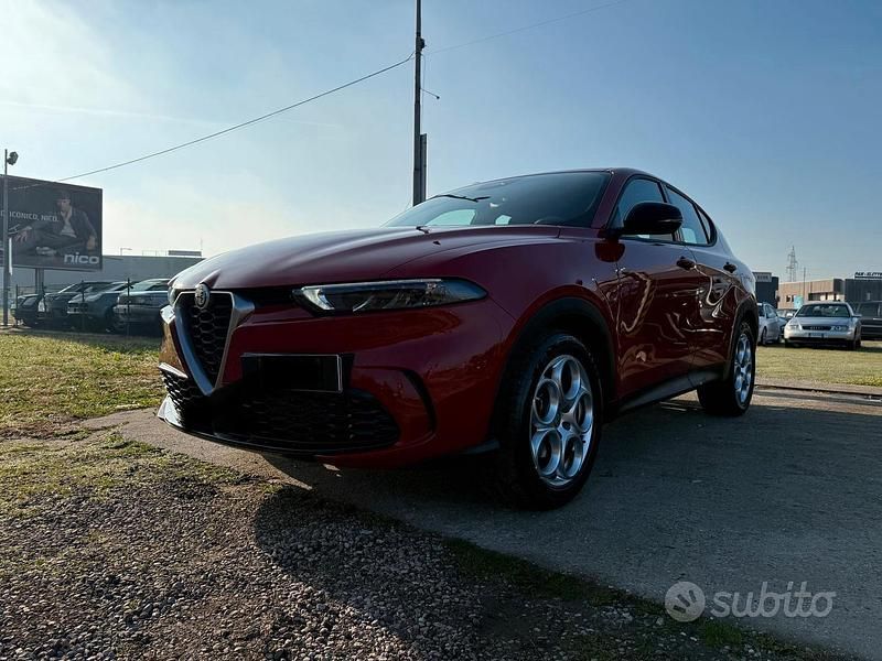 Usata Alfa Romeo Tonale Sprint 131 CV (96 kW) 2024 Rosso SUV