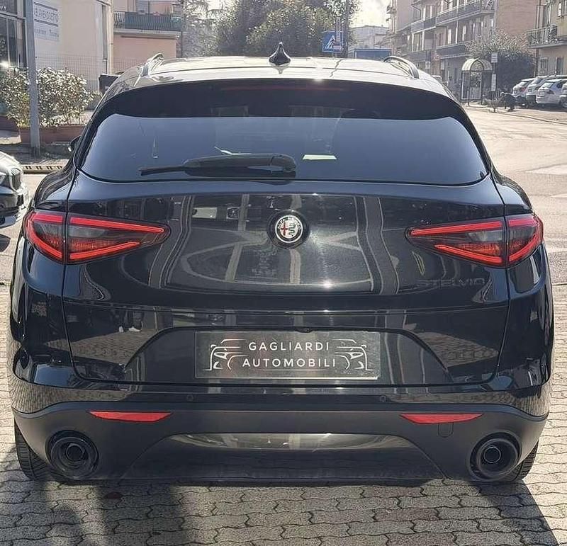 Usata Alfa Romeo Stelvio Business 160 CV (117 kW) 2019 SUV