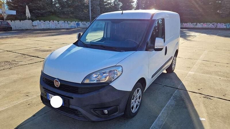 Bianco Usata 2015 Fiat Doblò Dynamic Monovolume | 7500 € (Super prezzo) - Immagine 1/4