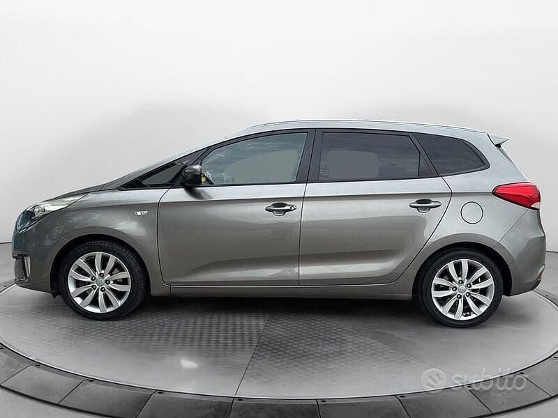 Usata Kia Carens 115 CV (84 kW) 2016 Beige Monovolume