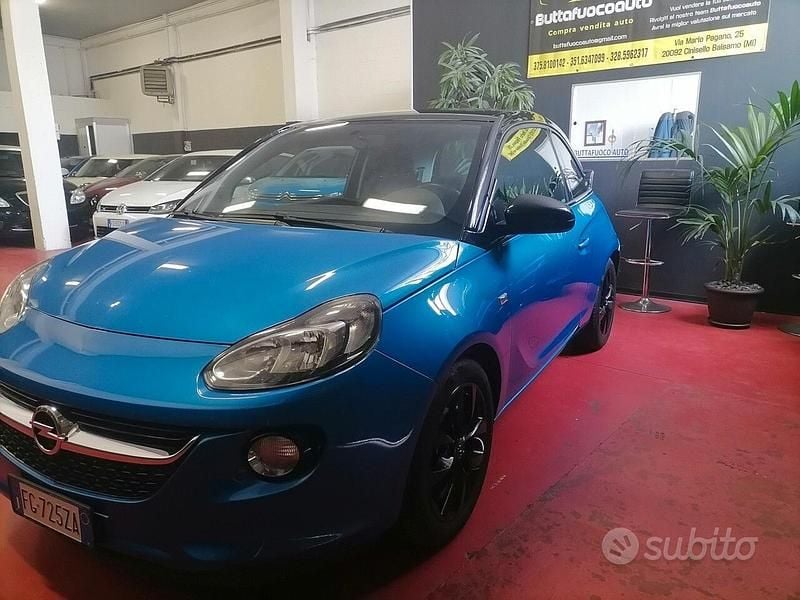 Usata Opel Adam Rocks Rocks 70 CV (51 kW) 2017 Blu Utilitaria