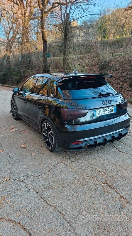 Usata Audi A1 Sportback Ambiente 95 CV (69 kW) 2017 Nero Utilitaria