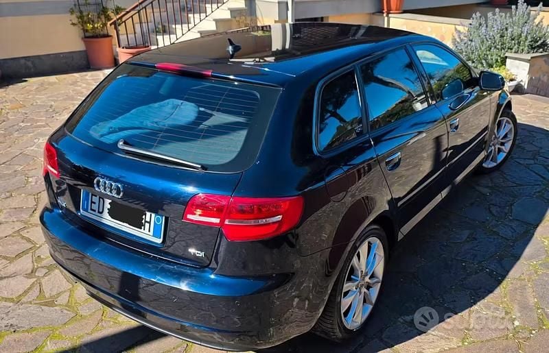Usata Audi A3 140 CV (102 kW) 2010 Blu Utilitaria