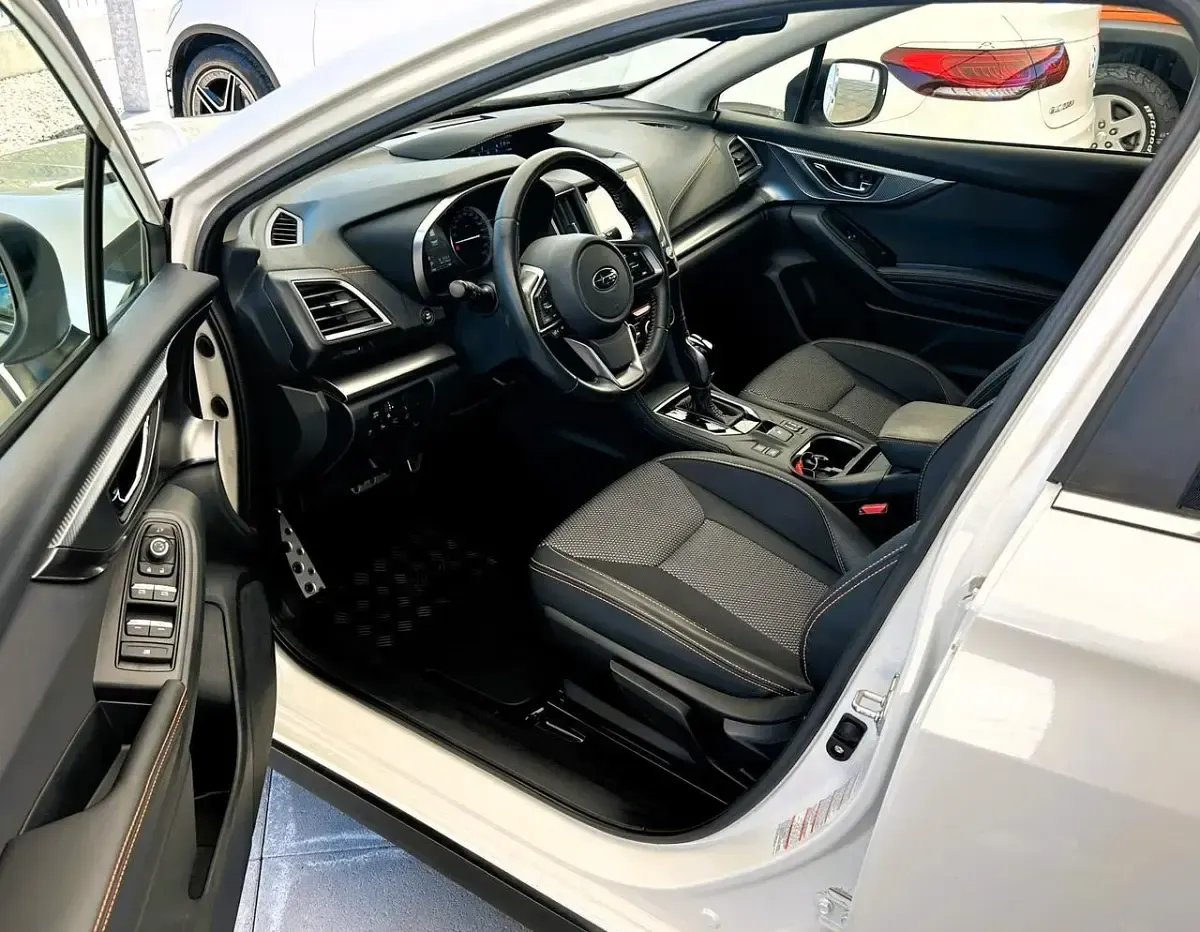 Usata Subaru XV Style 149 CV (109 kW) 2020 Bianco SUV
