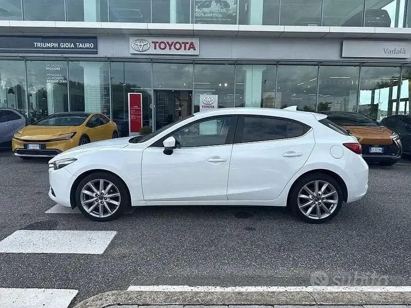 Usata Mazda 3 Exceed 105 CV (77 kW) 2018 Bianco Berlina