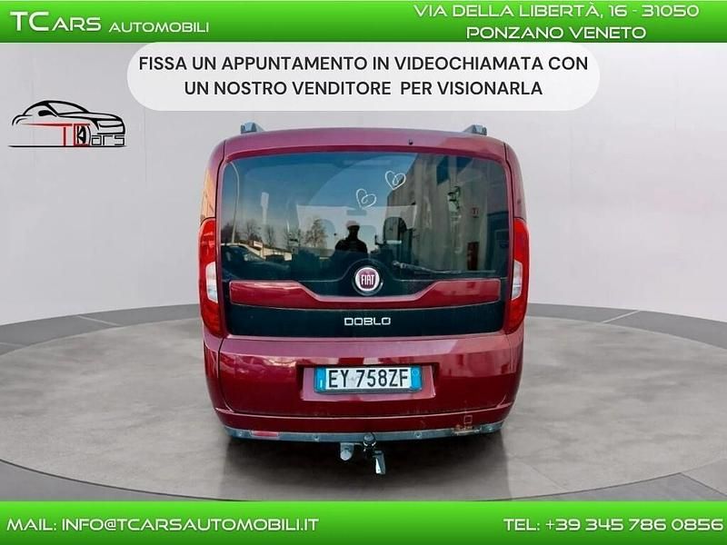 Usata Fiat Doblò 105 CV (77 kW) 2015 Rosso Monovolume