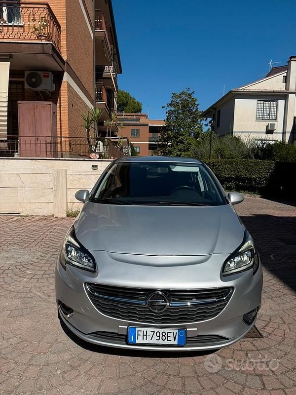 Grigio Usata 2017 Opel Corsa Innovation Tre volumi | 10.500 € (Cara) - Immagine 1/4
