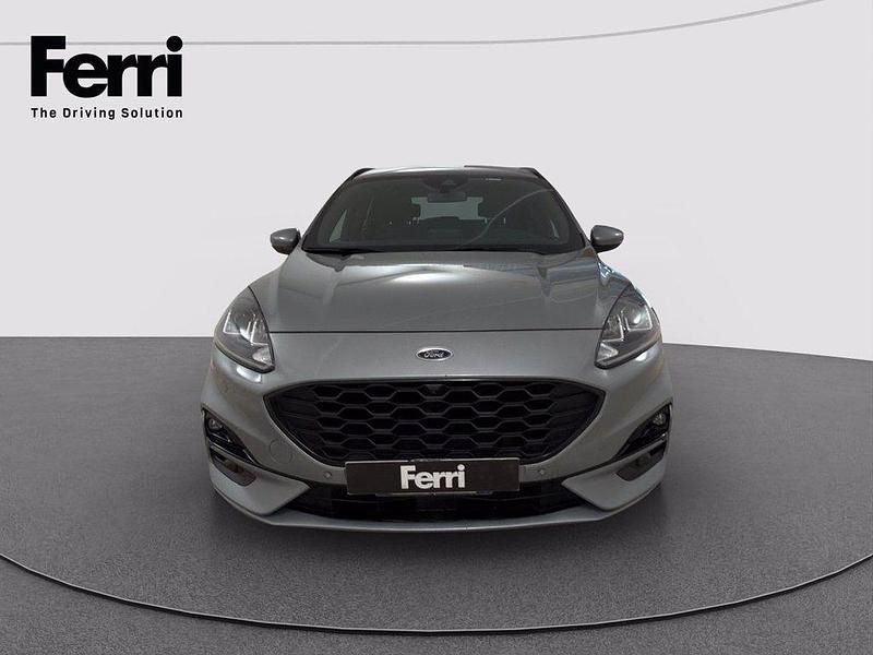 Usata Ford Kuga ST-Line 190 CV (139 kW) 2022 Solar silver SUV