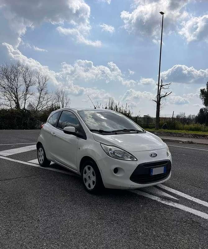Usata Ford Ka Titanium 75 CV (55 kW) 2013 Bianco Utilitaria
