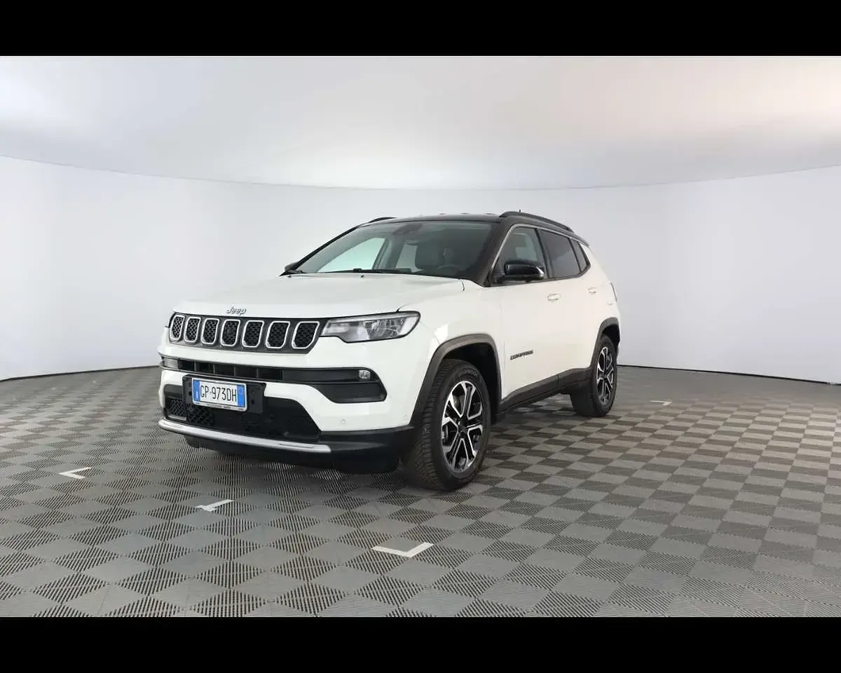 Usata Jeep Compass Limited 131 CV (96 kW) 2023 Bianco ghiaccio met + tetto ne SUV