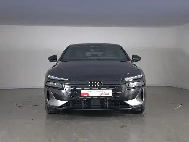 Nuova Audi e-tron Sportback S-Line 119 kW (163 CV) 2025 Nero mythos metallizzato SUV