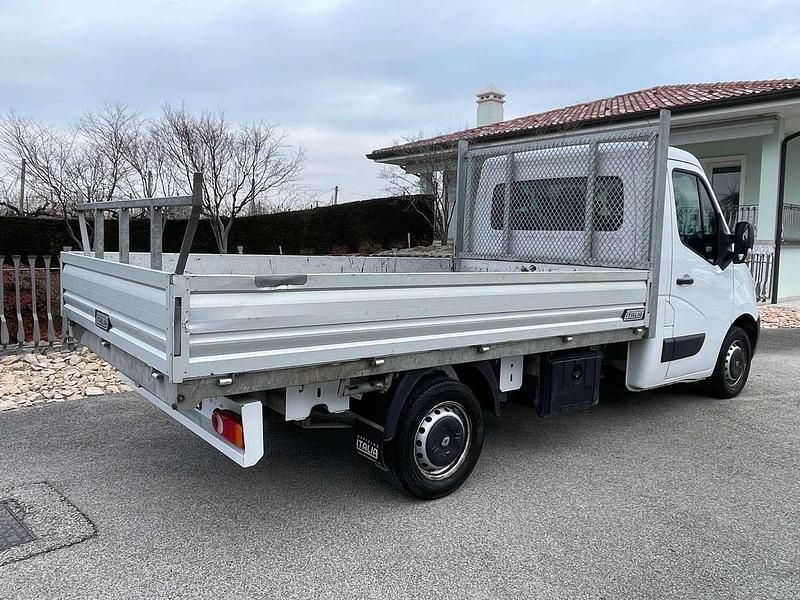 Usata Renault Master 145 CV (106 kW) 2019 Bianco Furgone