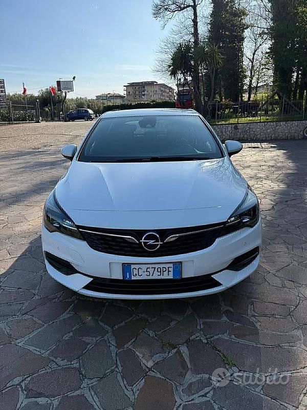 Usata Opel Astra GS Line 122 CV (89 kW) 2020 Bianco Berlina